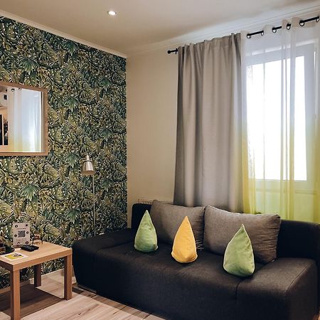 Neuwertiges Apartment Mit Kostenlose Privatparkplatz Auch Fuer Transporter Geeignet R1 Freiberga Exterior foto