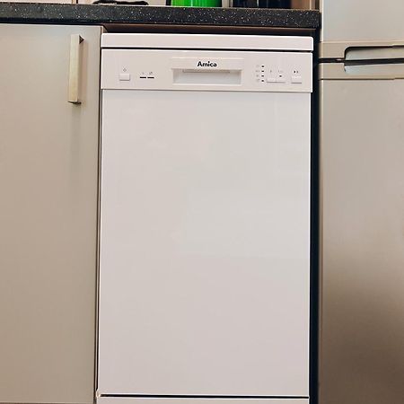 Neuwertiges Apartment Mit Kostenlose Privatparkplatz Auch Fuer Transporter Geeignet R1 Freiberga Exterior foto