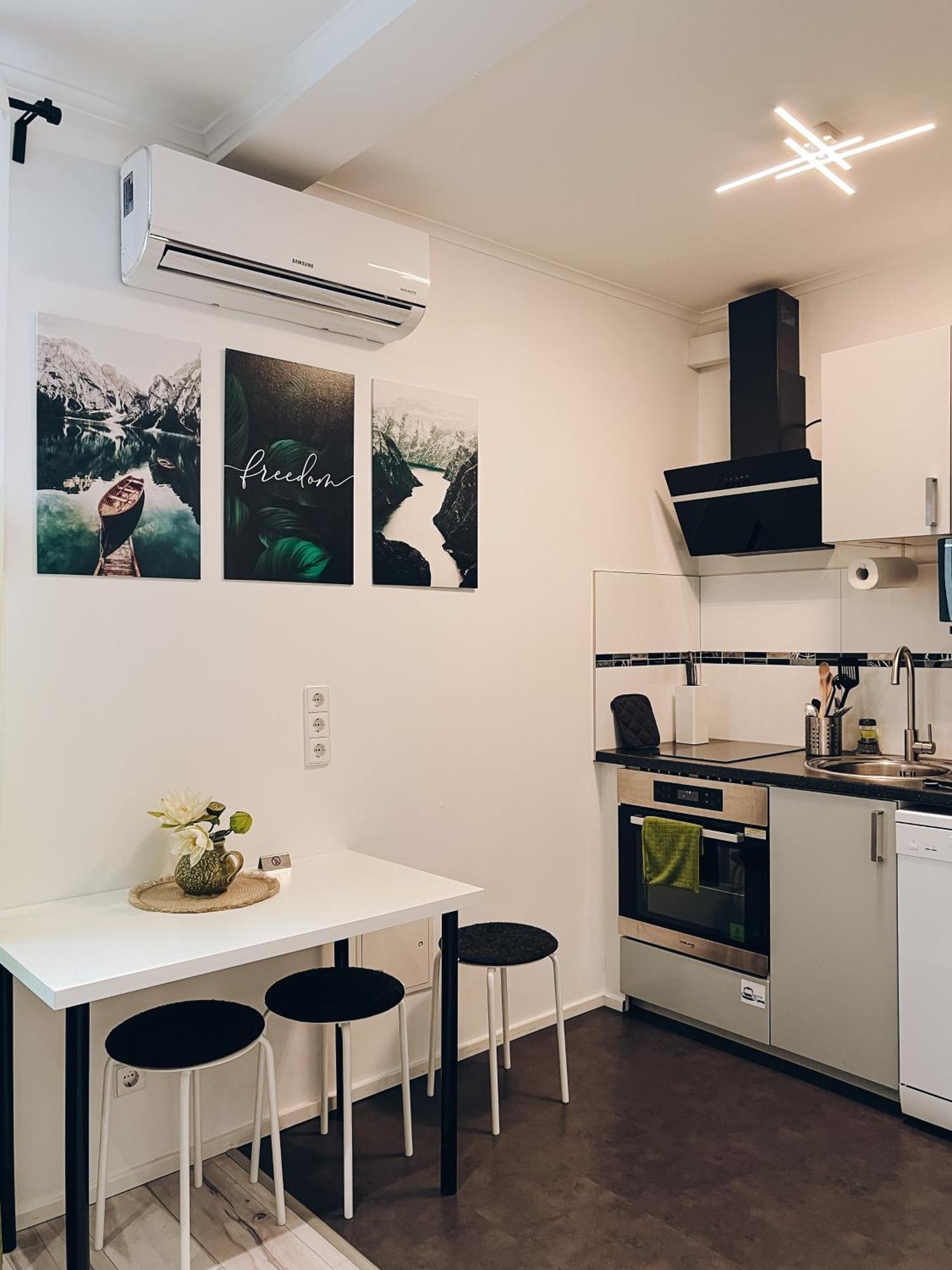 Neuwertiges Apartment Mit Kostenlose Privatparkplatz Auch Fuer Transporter Geeignet R1 Freiberga Exterior foto